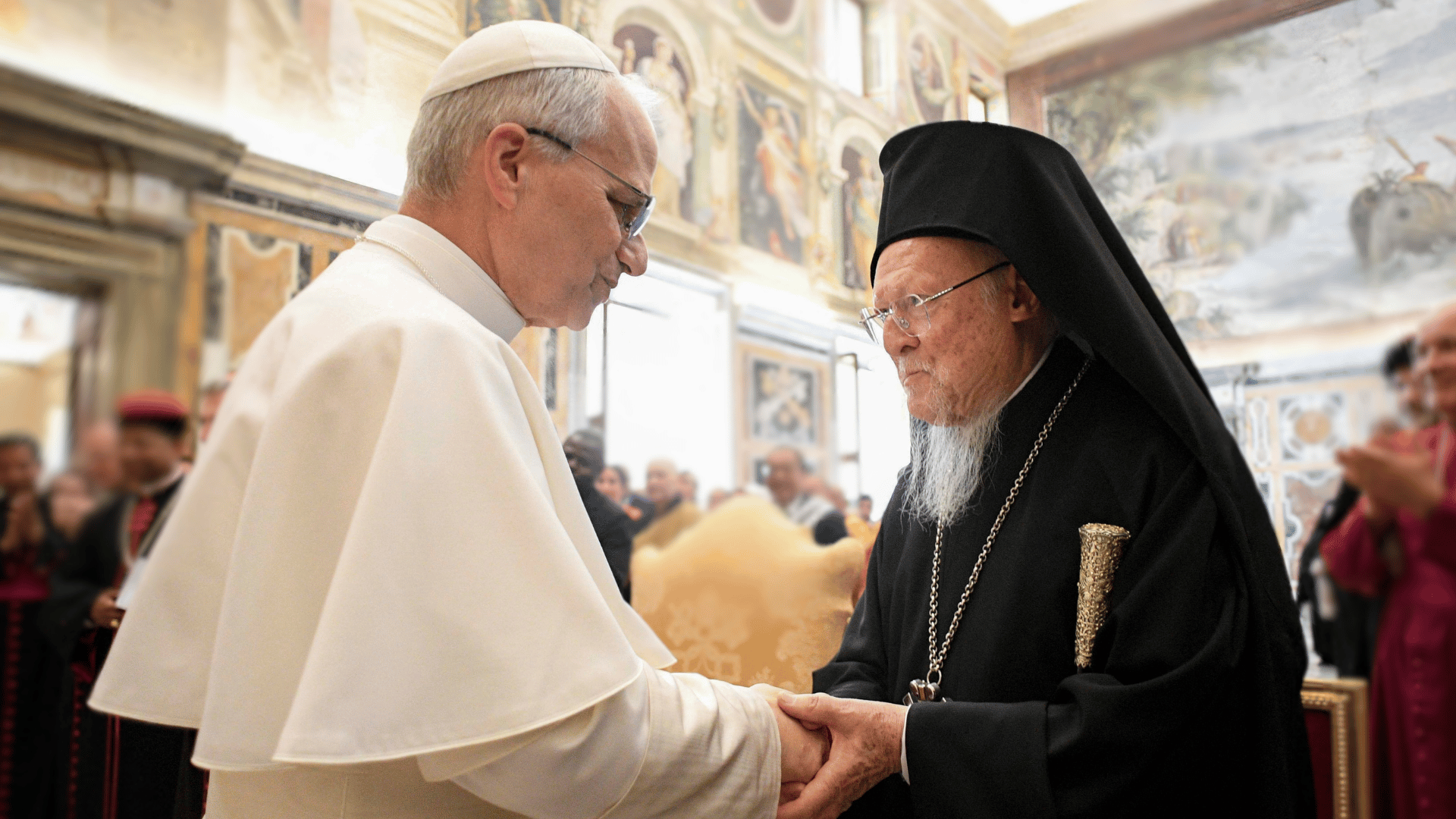 Papa Leão XIV e Bartolomeu I | Foto: Vatican Media via REUTERS Papa Leão XIV e Bartolomeu I | Foto: Vatican Media via REUTERS