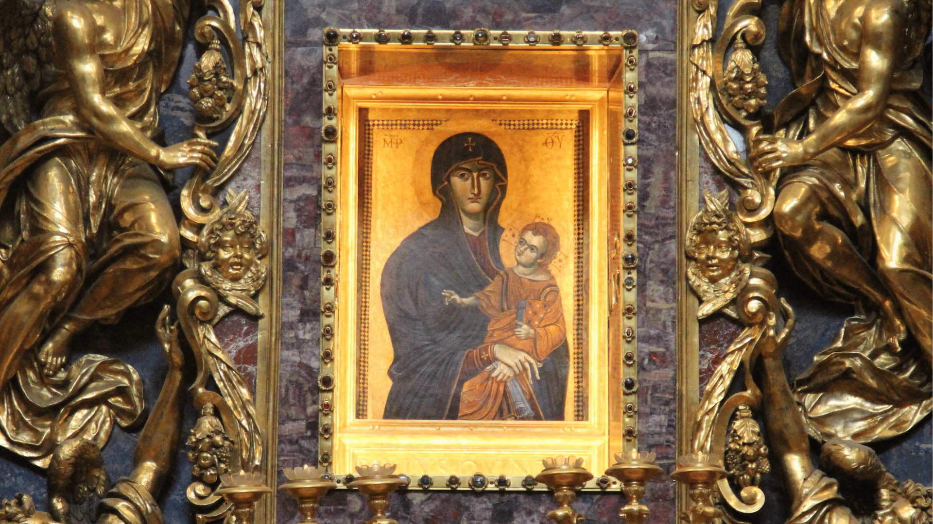 Ícone da Salus Populi Romani, exposto na Basílica de Santa Maria Maior / Foto: Fallaner via WikimediaCommons Ícone da Salus Populi Romani, exposto na Basílica de Santa Maria Maior / Foto: Fallaner via WikimediaCommons