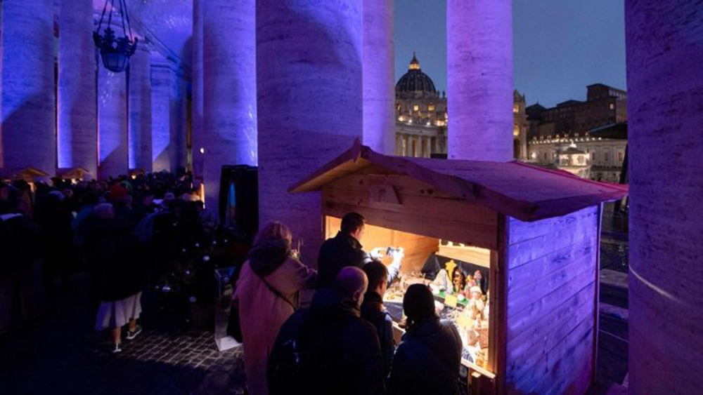 A exposição "100 Presépios no Vaticano" sob a Colunata de Bernini. (Vatican Media) A exposição "100 Presépios no Vaticano" sob a Colunata de Bernini. (Vatican Media)