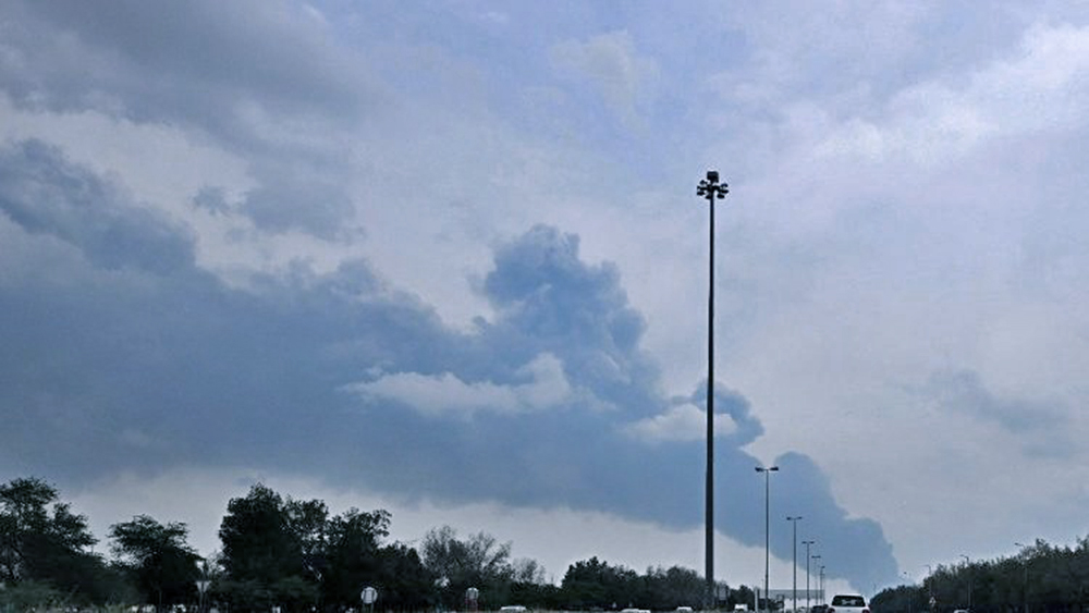 Kuwait: Fumaça sobe após ataque de drone iraniano no Aeroporto Internacional do Kuwait (AFP orlicensors) Kuwait: Fumaça sobe após ataque de drone iraniano no Aeroporto Internacional do Kuwait (AFP orlicensors)