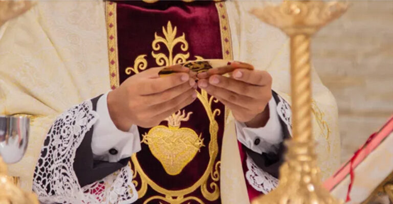 Dia Mundial de Oração pela Santificação dos Sacerdotes | ClerumPhotos