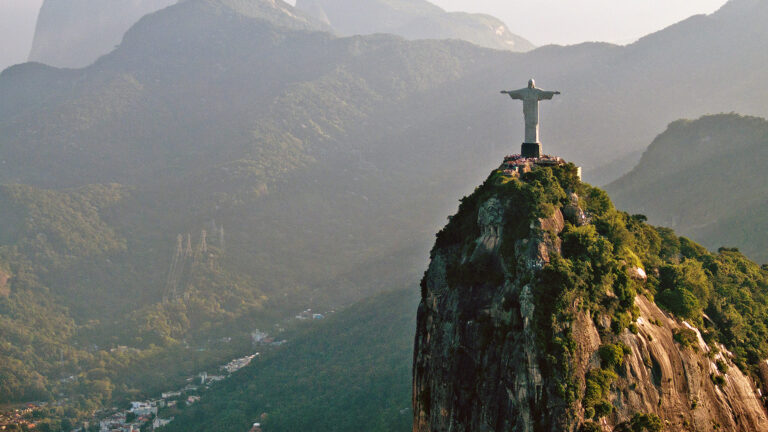 O Cristo Redentor será iluminado com as cores oficiais de Seul na próxima segunda-feira, 3 / Foto: gustavonacht por Unsplash