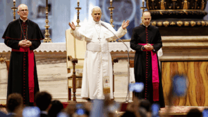 Papa Leão XIV na Basílica de São Pedro durante a Audiência Geral / Foto: REUTERS/Remo Casilli